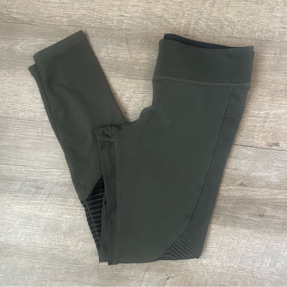Under Armour leggings size medium